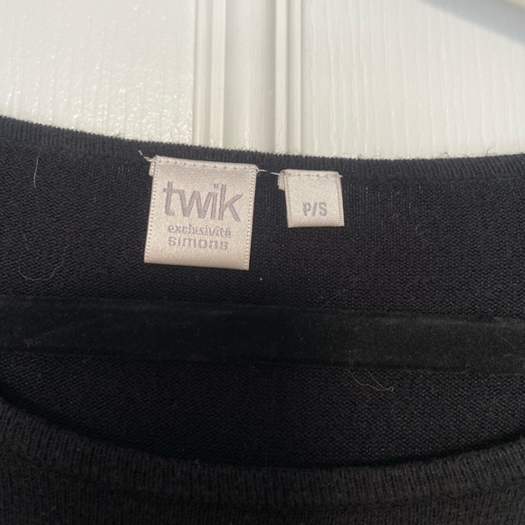 Black Sweater Dress with Zipper detailing - Picture 3 of 5